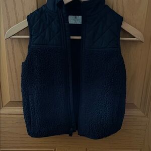 Class Club Stylish Navy Blue Fleece Vest